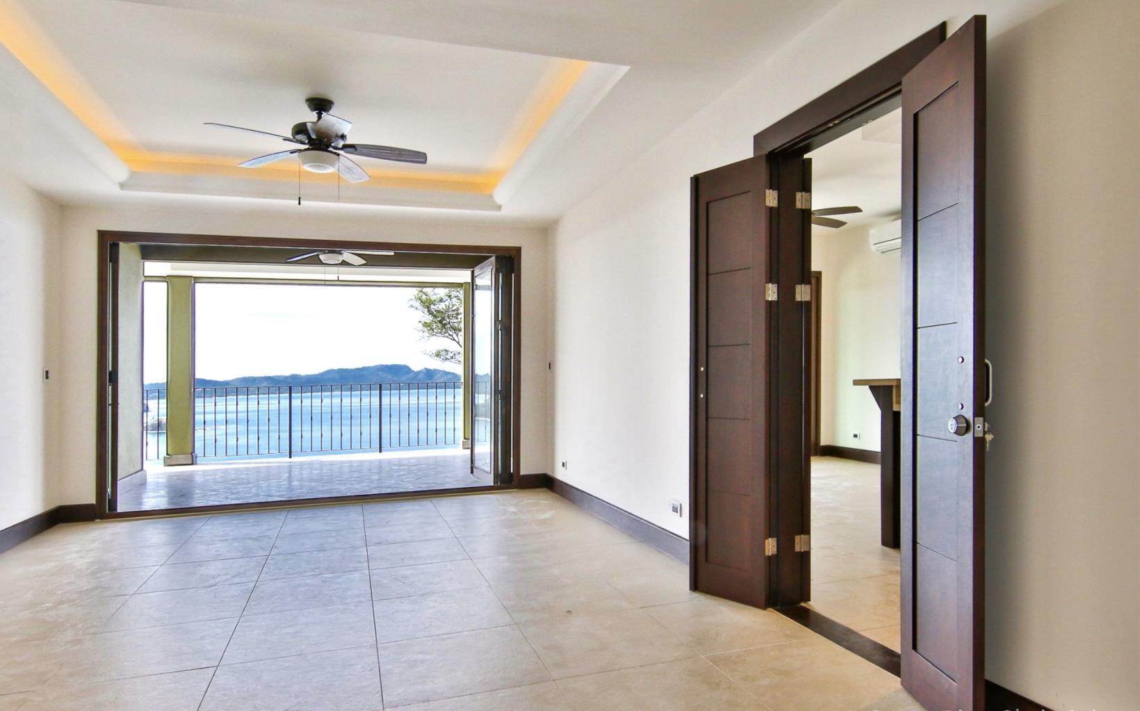 3 bed Condo For Sale in Playa Flamingo, Guanacaste - thumb 7