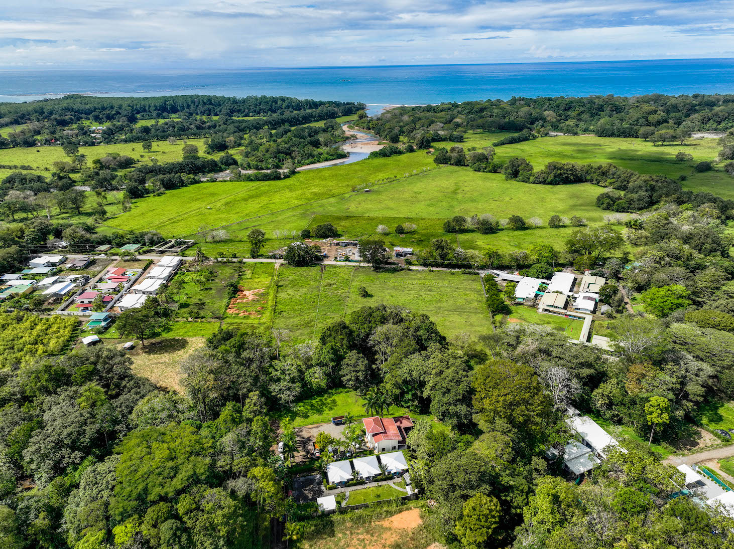 6 bed Single Family Homes For Sale in Uvita, Puntarenas - thumb 4