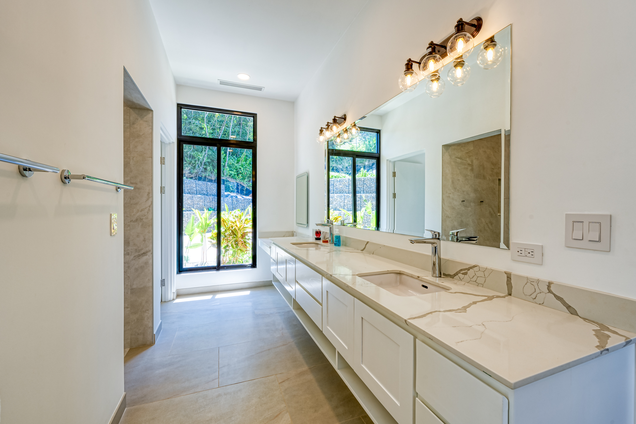 3 bed Single Family Homes For Sale in Uvita, Puntarenas - thumb 18