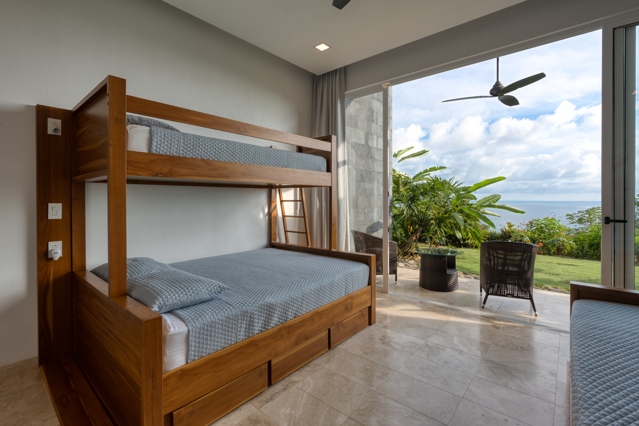5 bed Single Family Homes For Sale in Dominical, Puntarenas - thumb 25