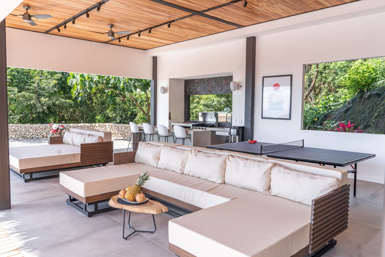 5 bed Single Family Homes For Sale in Santa Teresa, Puntarenas - thumb 3