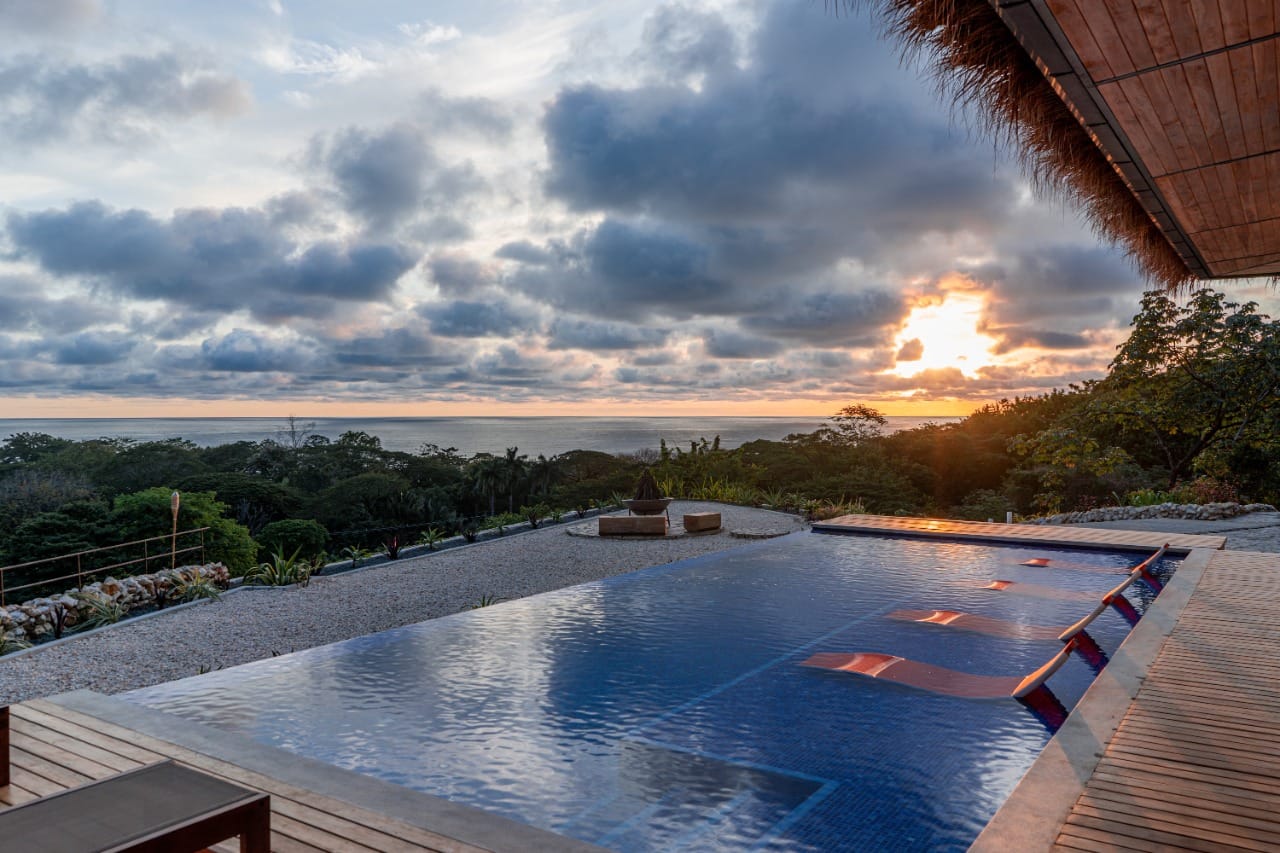 5 bed Single Family Homes For Sale in Santa Teresa, Puntarenas - thumb 2