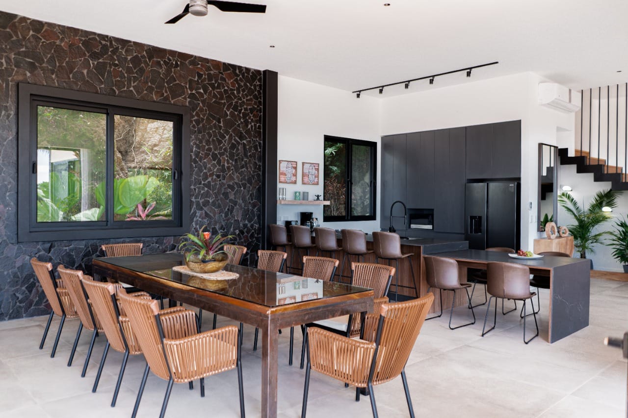 5 bed Single Family Homes For Sale in Santa Teresa, Puntarenas - thumb 11