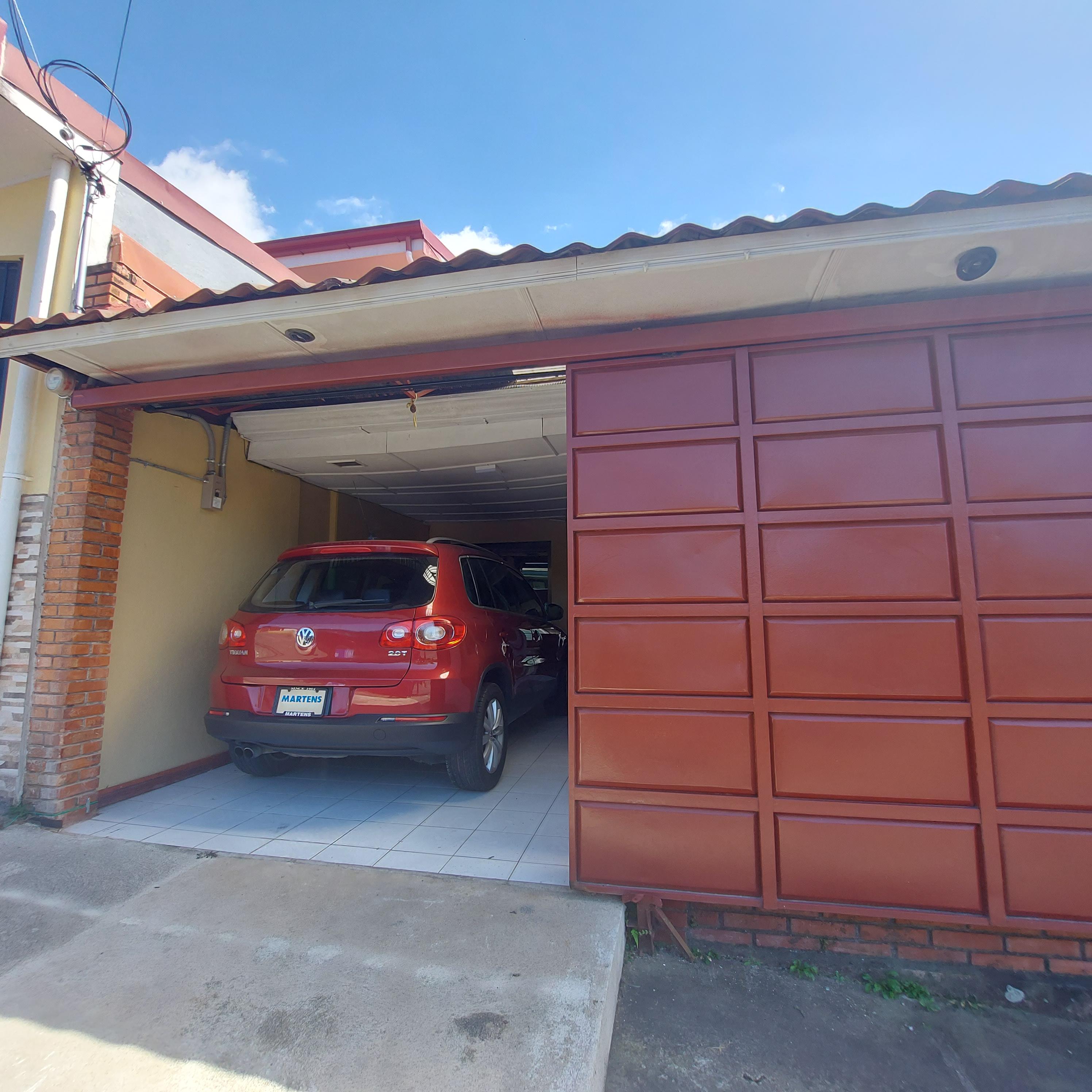 4 bed Single Family Homes For Sale in Guadalupe, San Jose - thumb 2