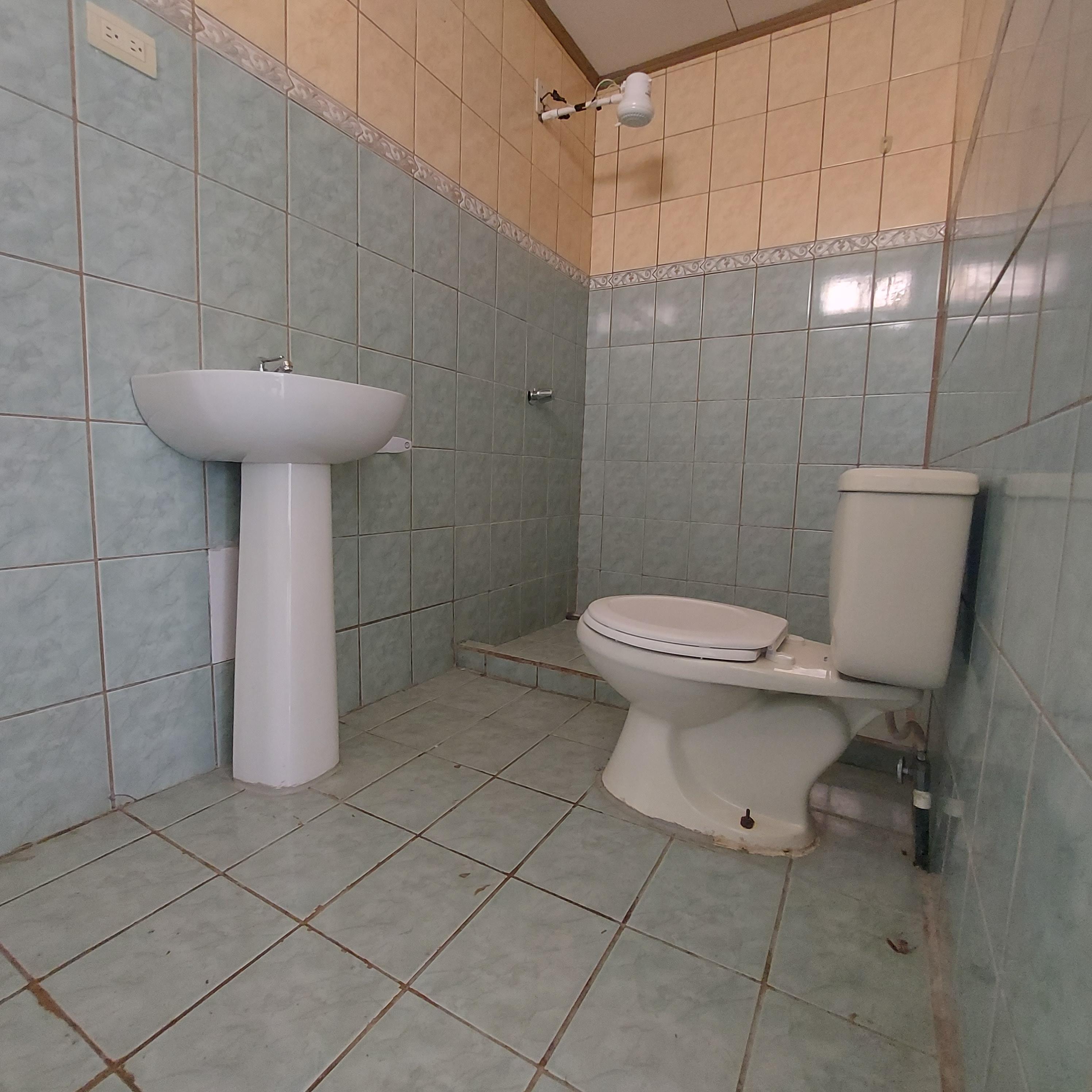 4 bed Single Family Homes For Sale in Guadalupe, San Jose - thumb 14