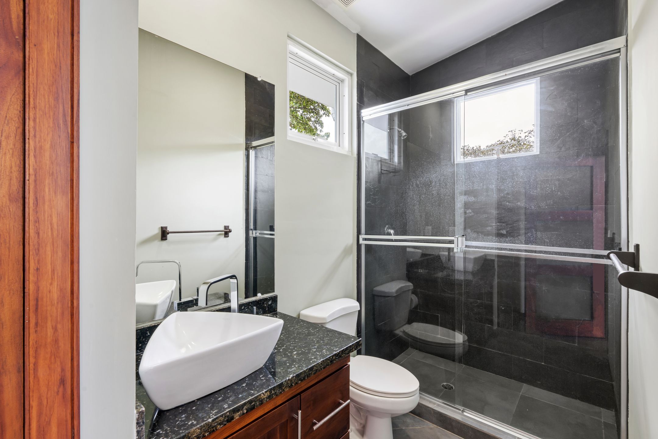 3 bed Single Family Homes For Sale in Manuel Antonio, Puntarenas - thumb 27