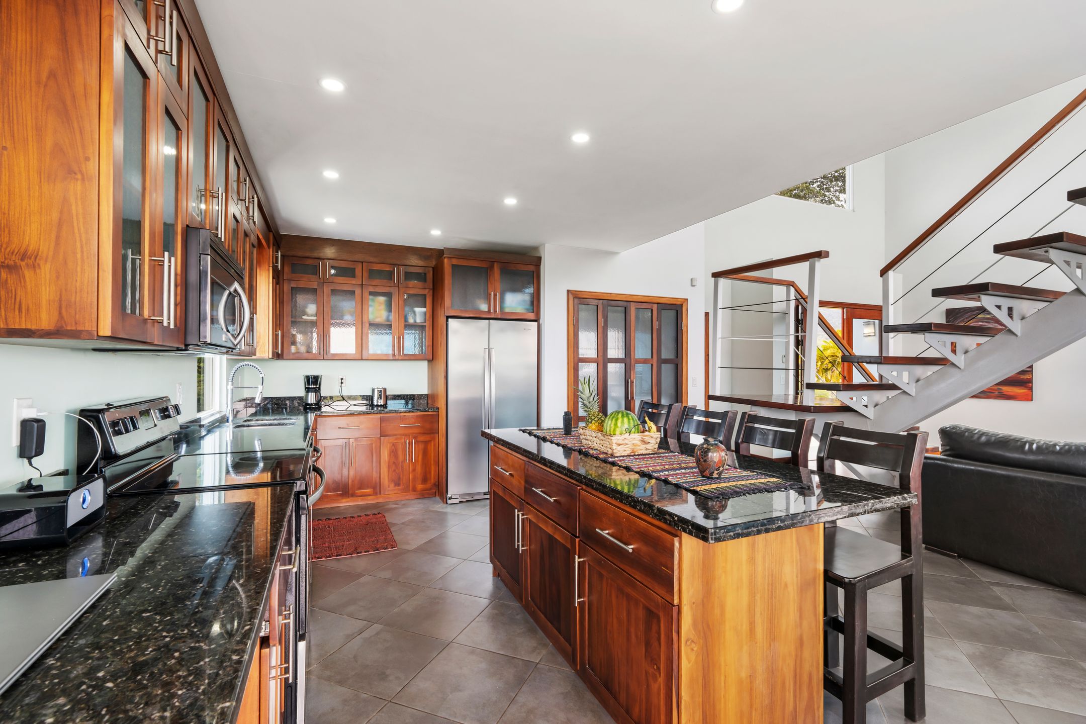 3 bed Single Family Homes For Sale in Manuel Antonio, Puntarenas - thumb 12