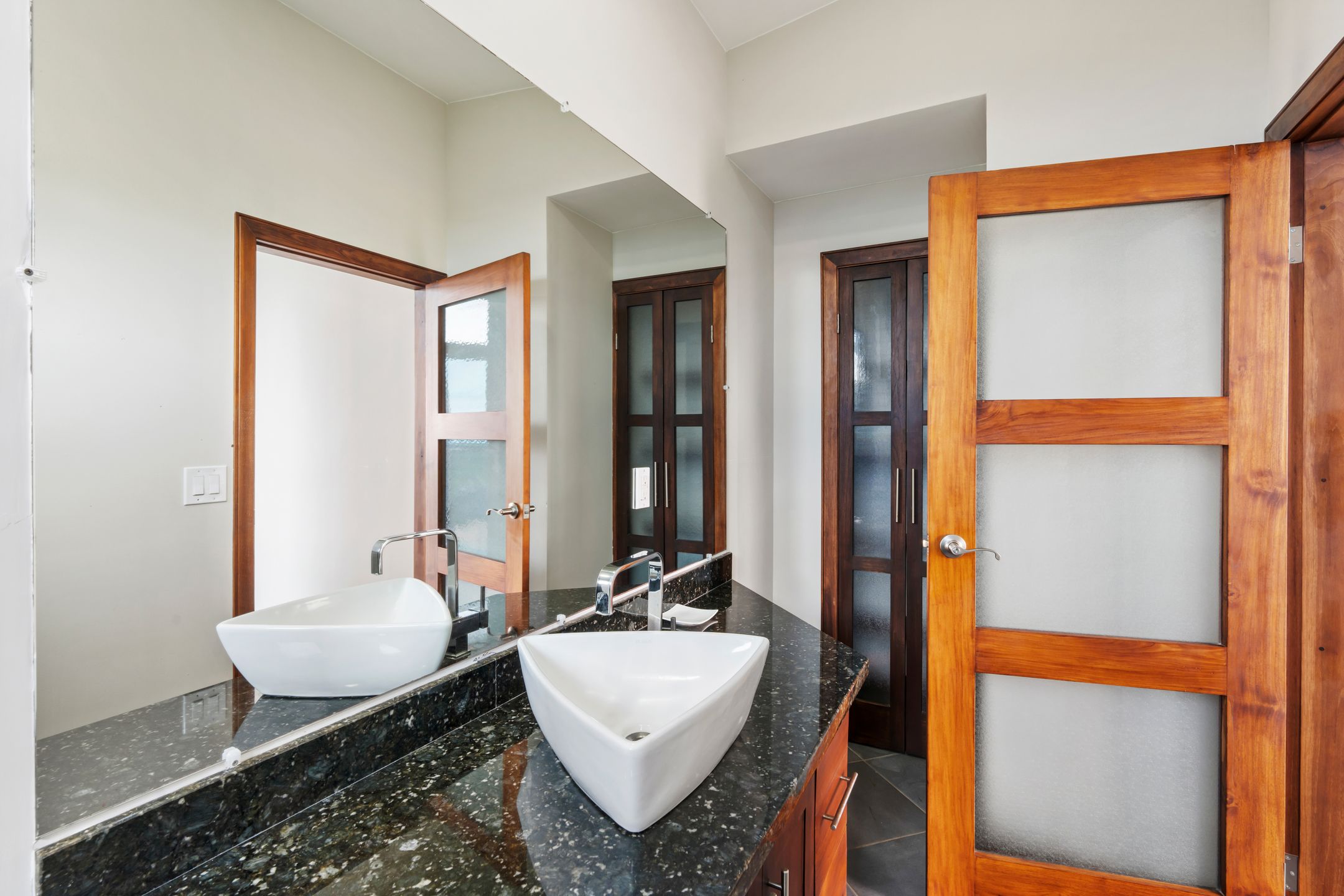 3 bed Single Family Homes For Sale in Manuel Antonio, Puntarenas - thumb 25