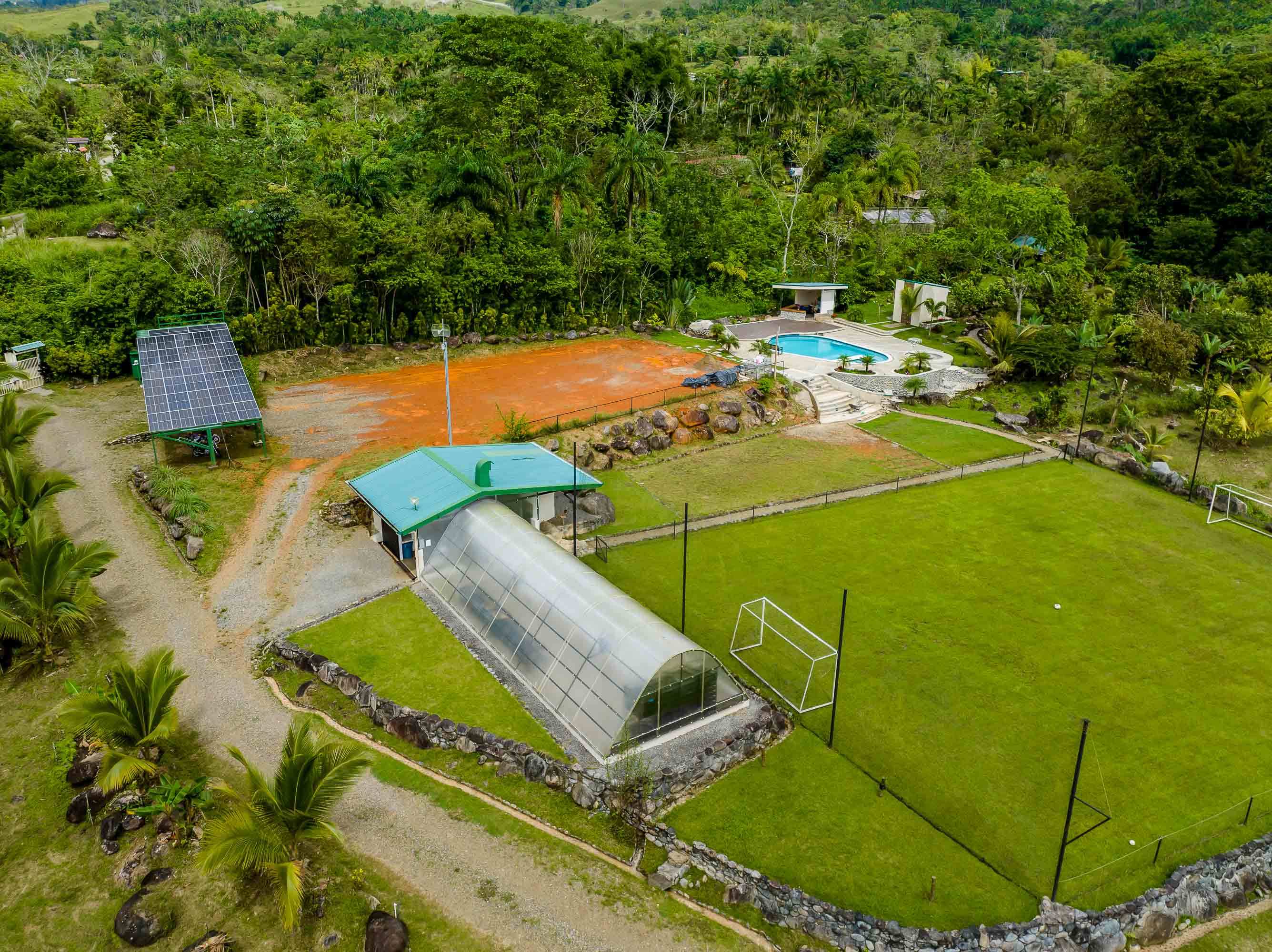 4 bed Single Family Homes For Sale in Perez Zeledon, Puntarenas - thumb 8