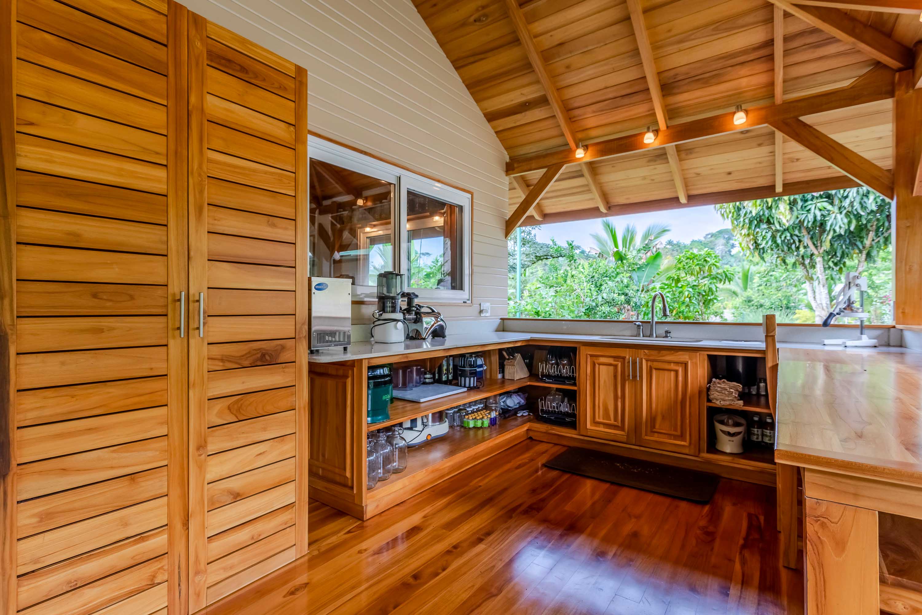 4 bed Single Family Homes For Sale in Perez Zeledon, Puntarenas - thumb 25