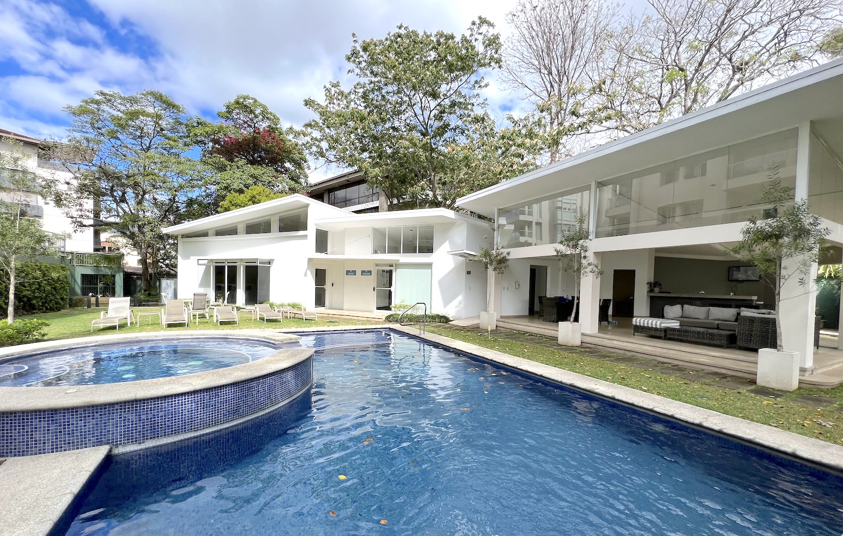 3 bed Apartment For Sale in Escazu, San Jose - thumb 3