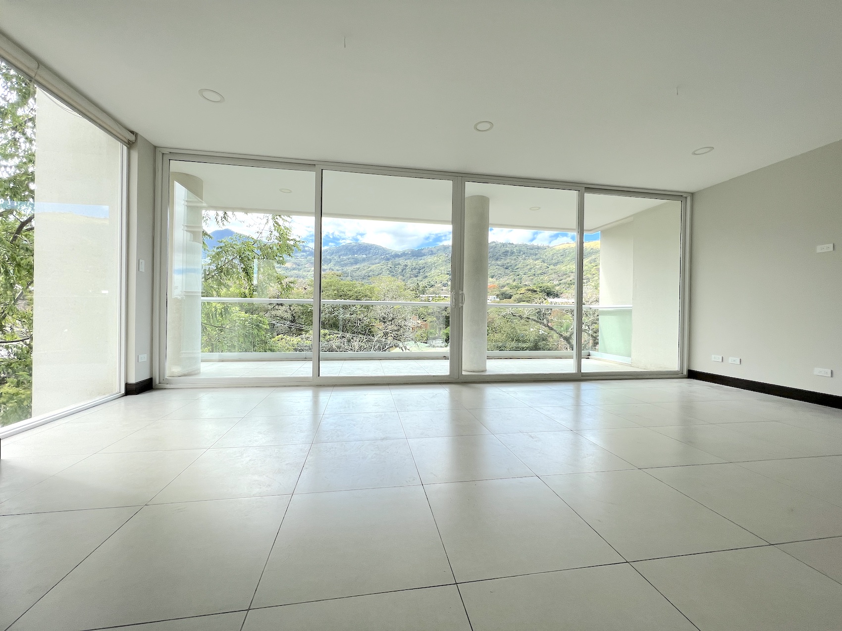 3 bed Apartment For Sale in Escazu, San Jose - thumb 2