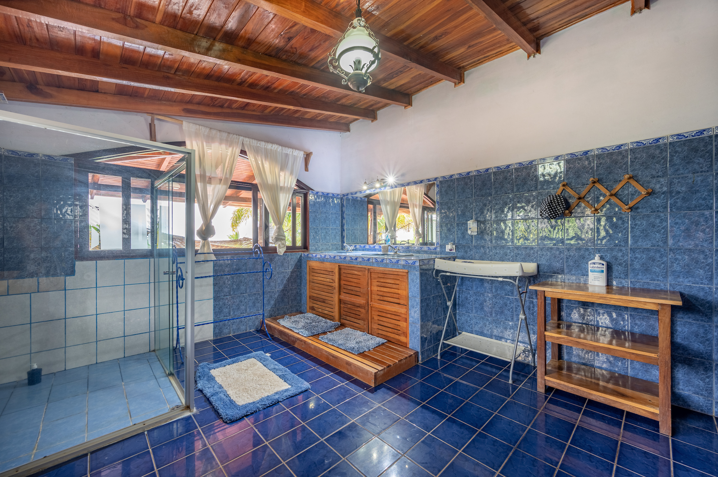 5 bed Single Family Homes For Sale in Playa Negra, Guanacaste - thumb 19