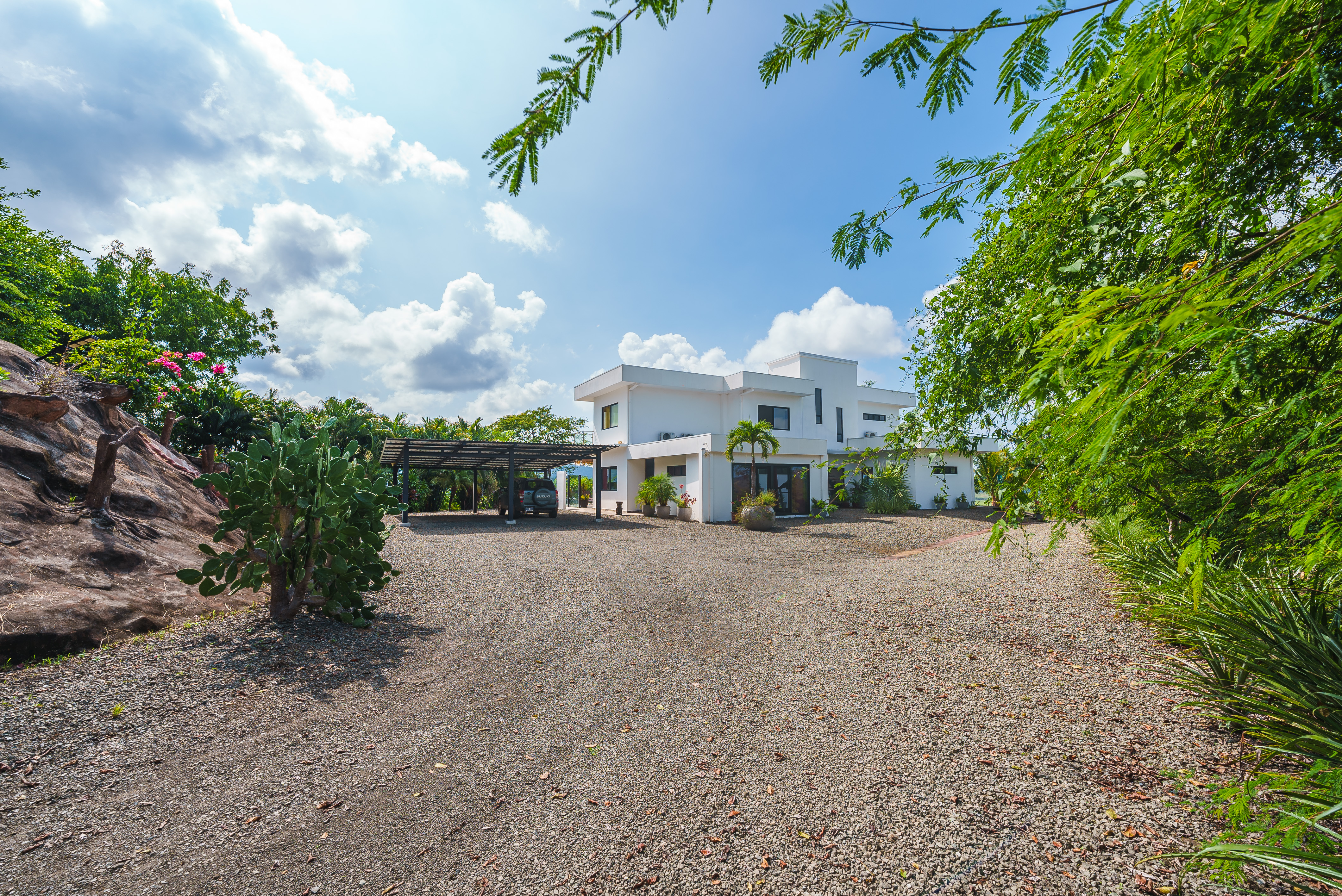 5 bed Single Family Homes For Sale in Tamarindo, Guanacaste - thumb 6