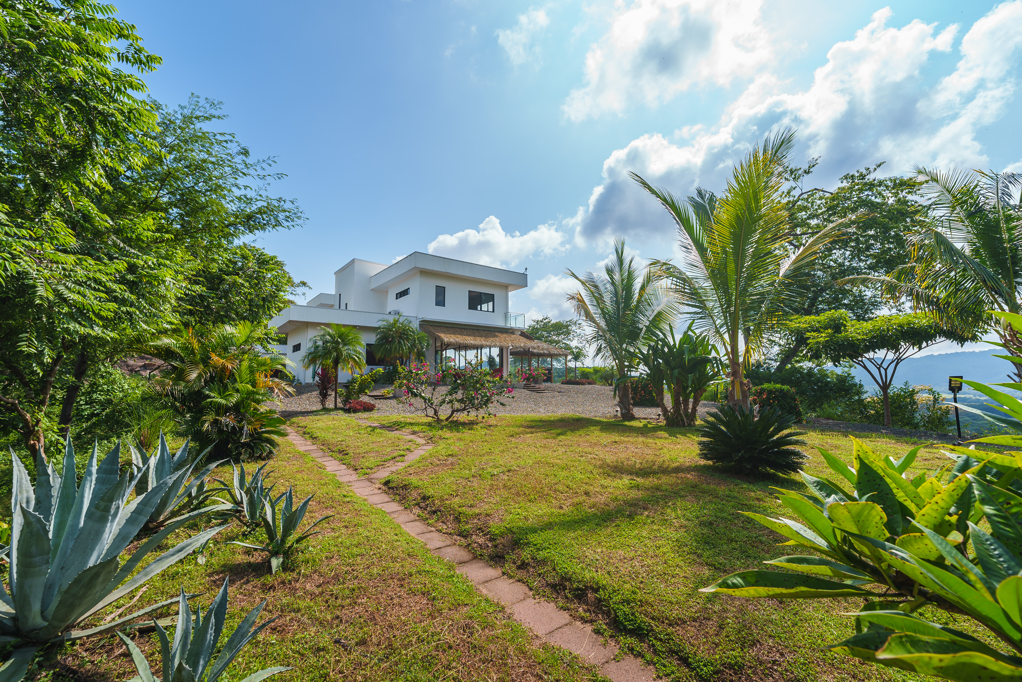 5 bed Single Family Homes For Sale in Tamarindo, Guanacaste - thumb 10