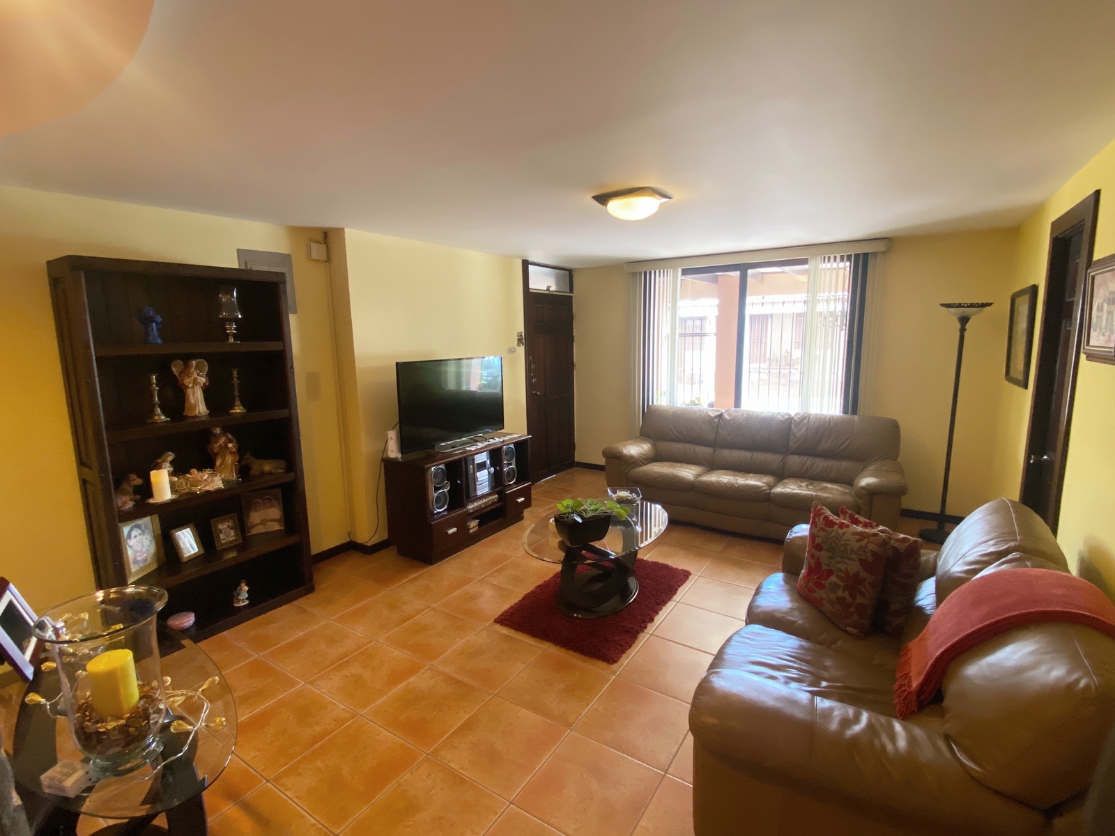 3 bed Single Family Homes For Sale in Desamparados, San Jose - thumb 3