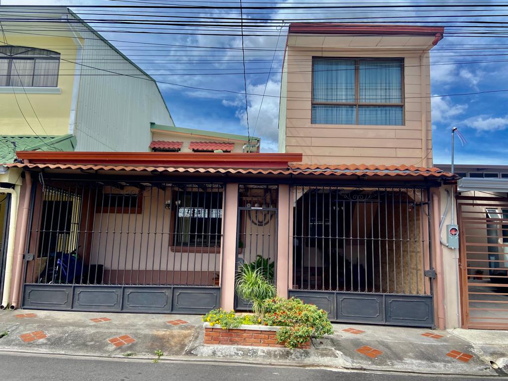 3 bed Single Family Homes For Sale in Desamparados, San Jose - thumb 1
