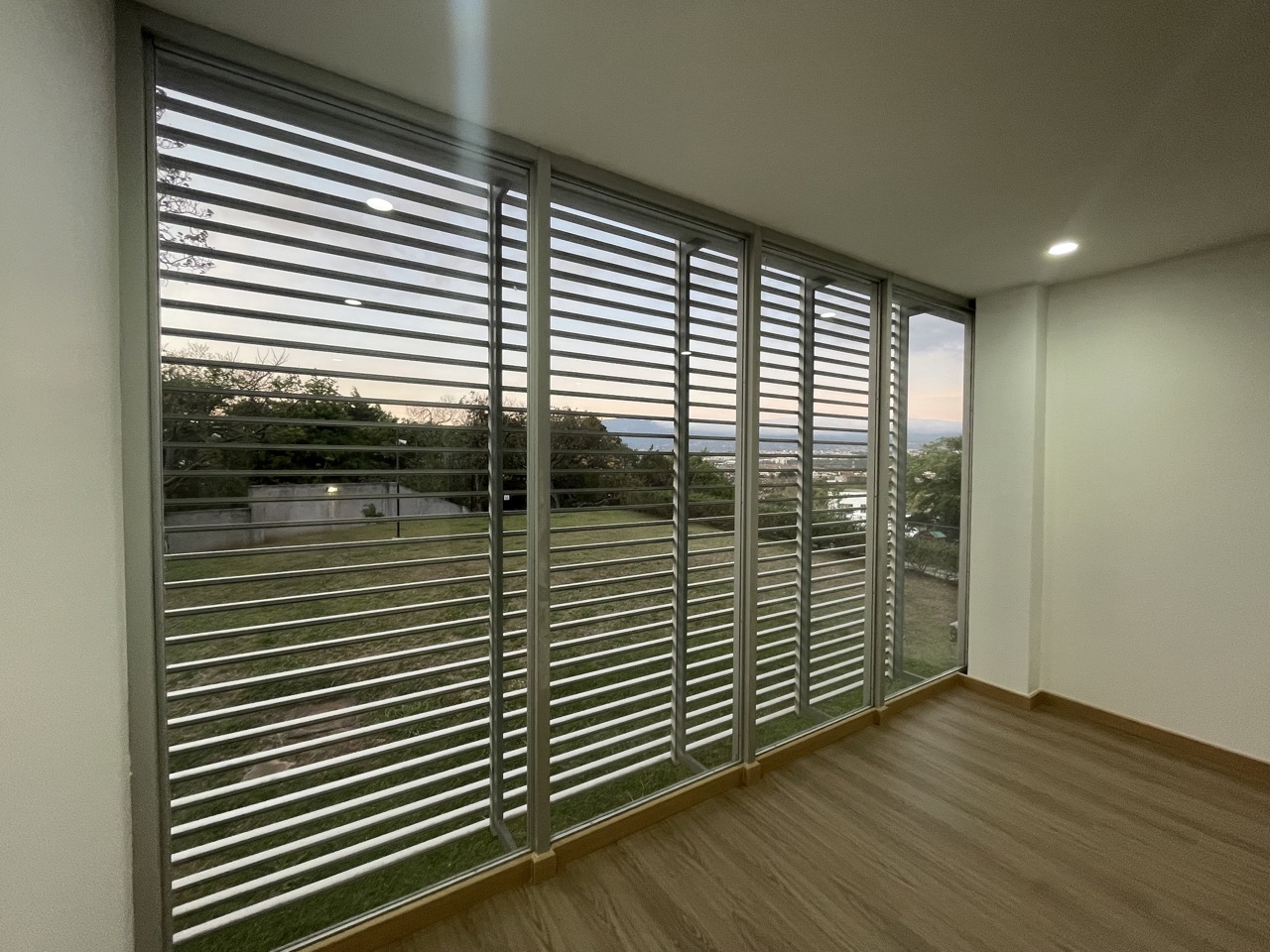 2 bed Apartment For Sale in Escazu, San Jose - thumb 8