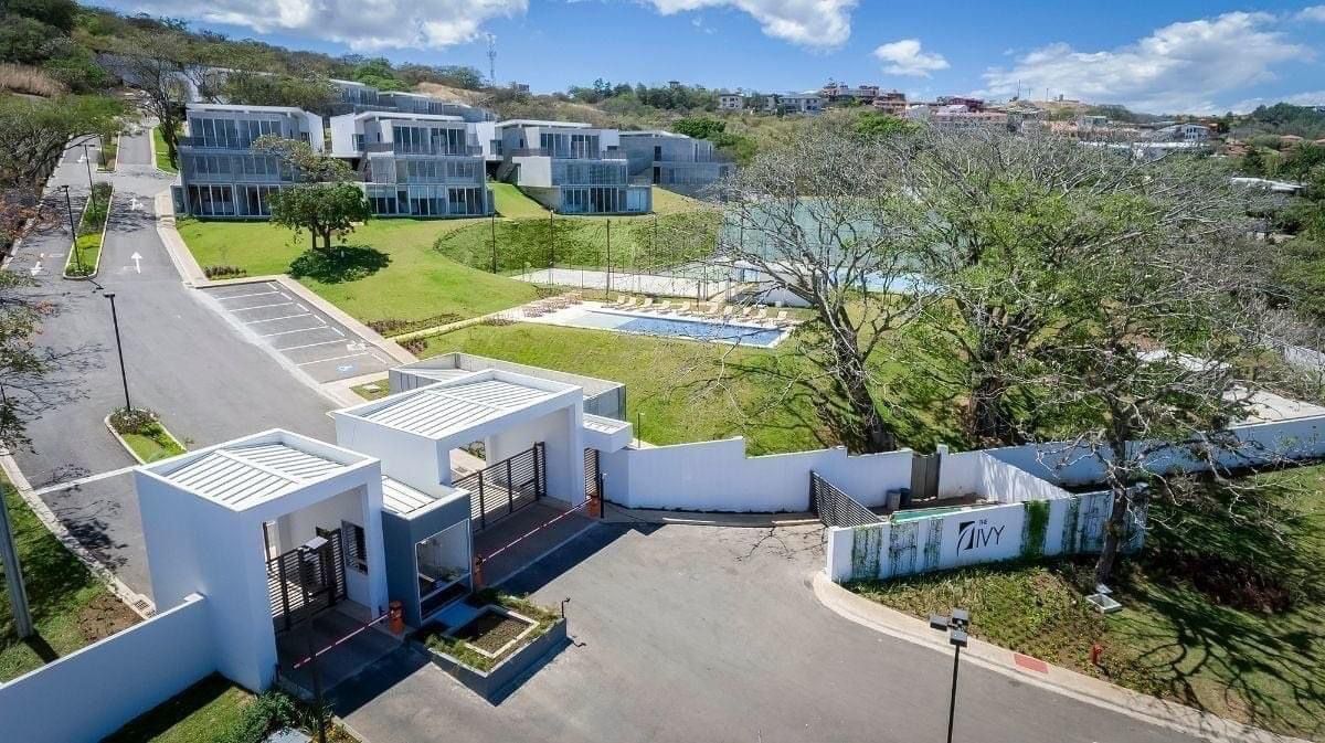 2 bed Apartment For Sale in Escazu, San Jose - thumb 2