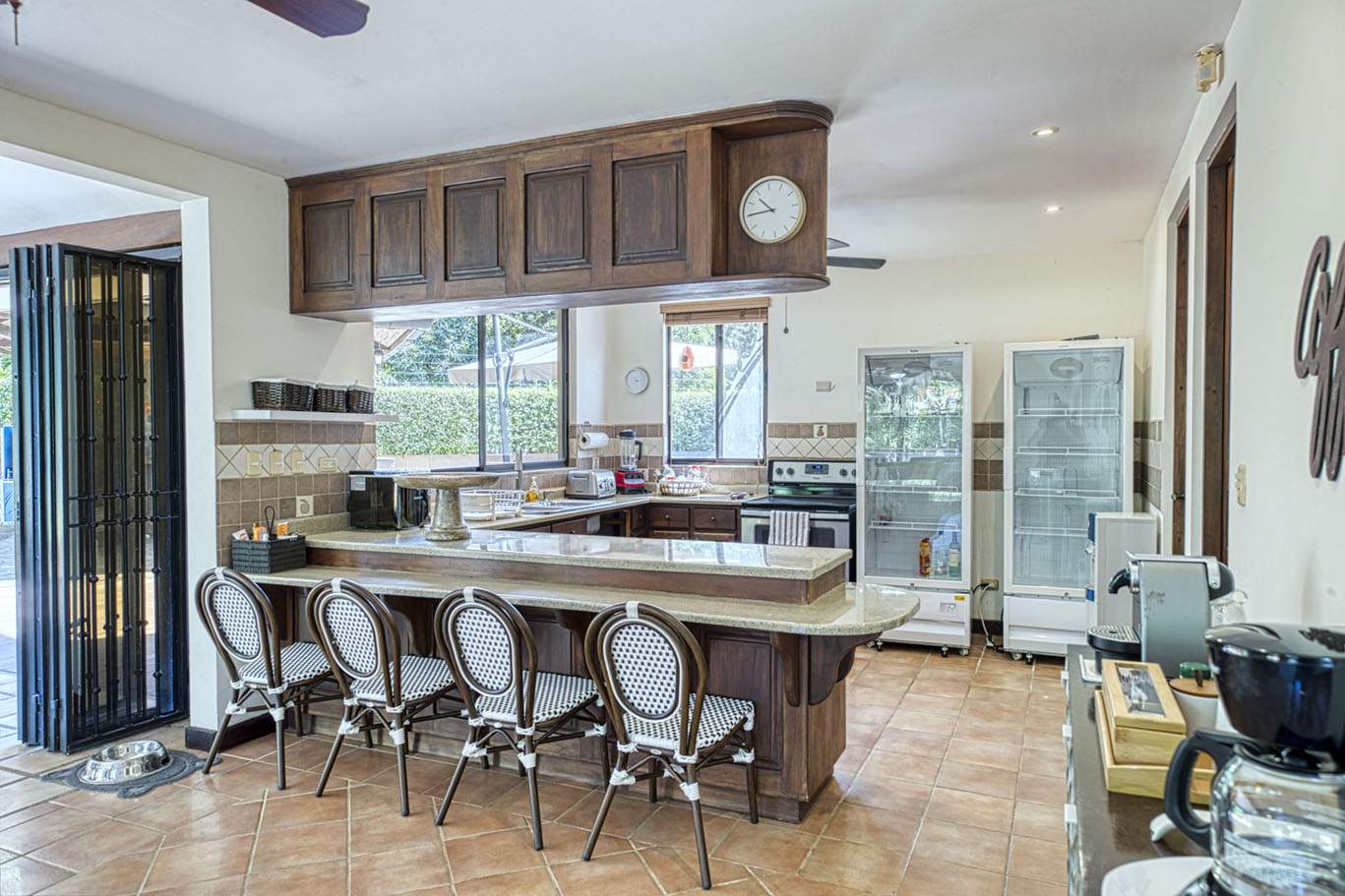 4 bed Single Family Homes For Sale in Jaco, Puntarenas - thumb 4