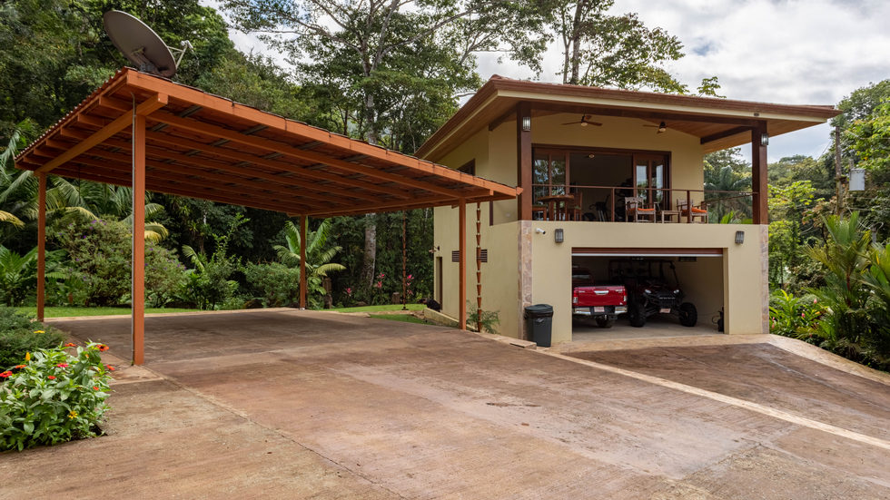 4 bed Single Family Homes For Sale in Dominical, Puntarenas - thumb 4