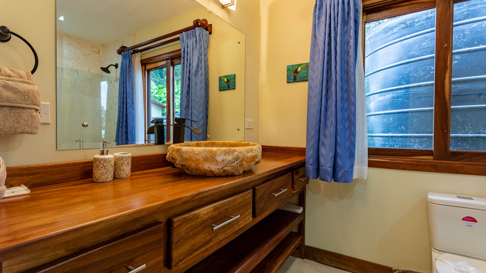 4 bed Single Family Homes For Sale in Dominical, Puntarenas - thumb 29