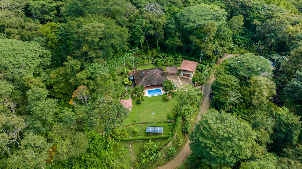 4 bed Single Family Homes For Sale in Dominical, Puntarenas - thumb 9