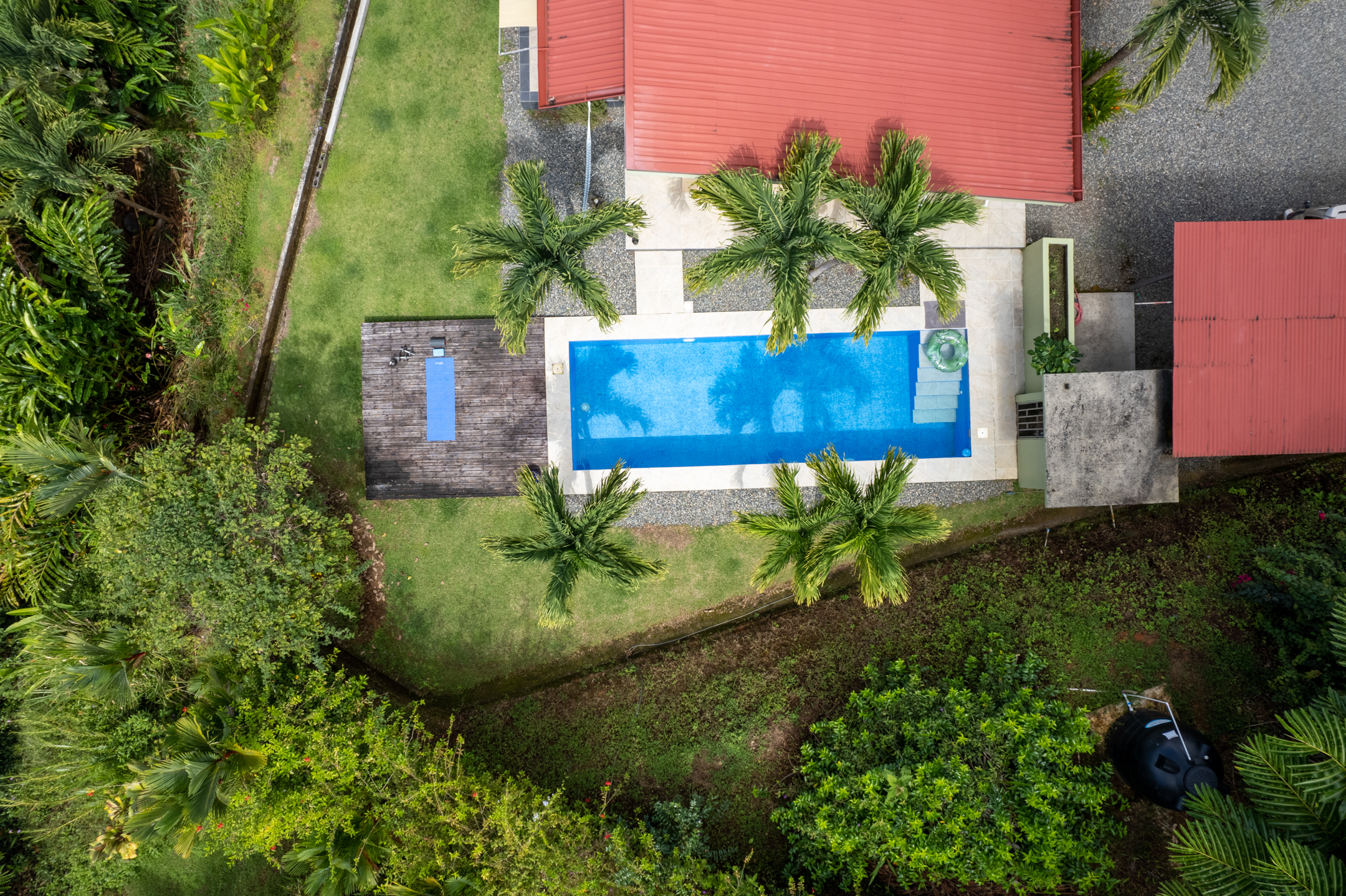 4 bed Single Family Homes For Sale in Ojochal, Puntarenas - thumb 2