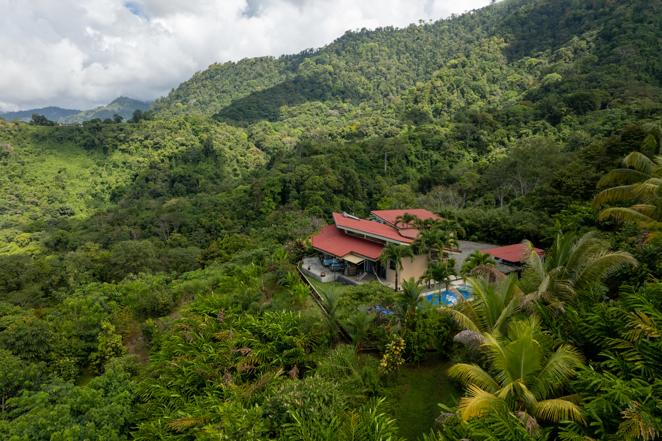 4 bed Single Family Homes For Sale in Ojochal, Puntarenas - thumb 5