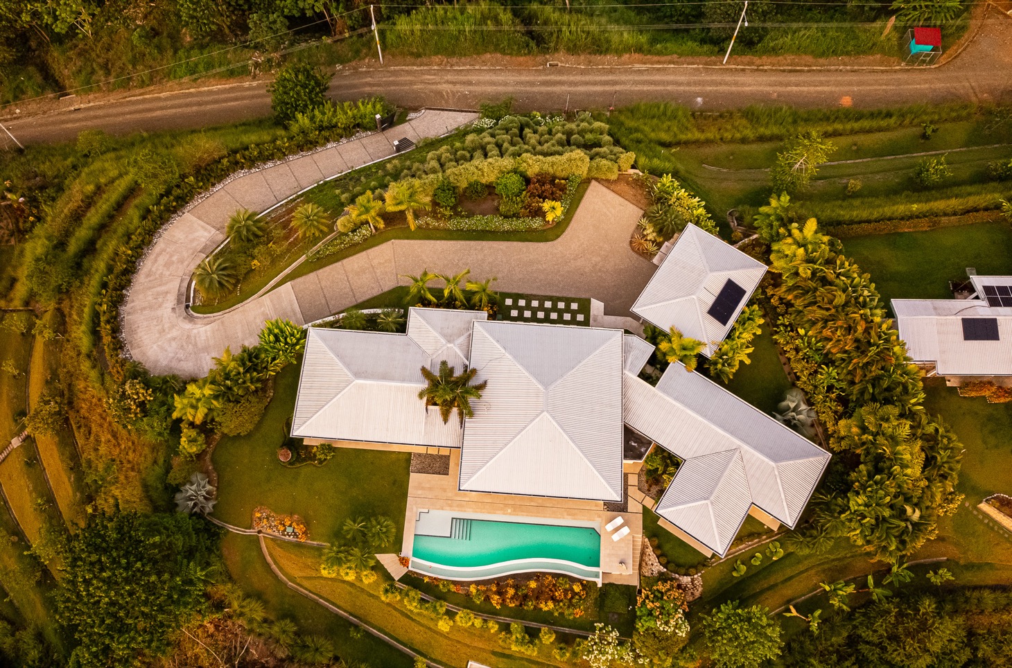 4 bed Single Family Homes For Sale in Ojochal, Puntarenas - thumb 4