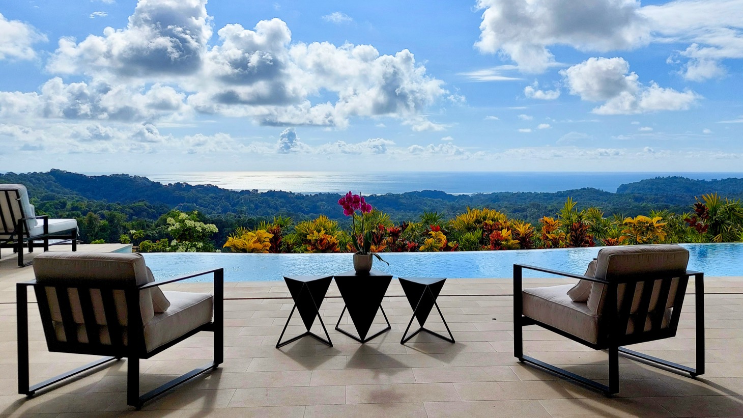 4 bed Single Family Homes For Sale in Ojochal, Puntarenas - thumb 17