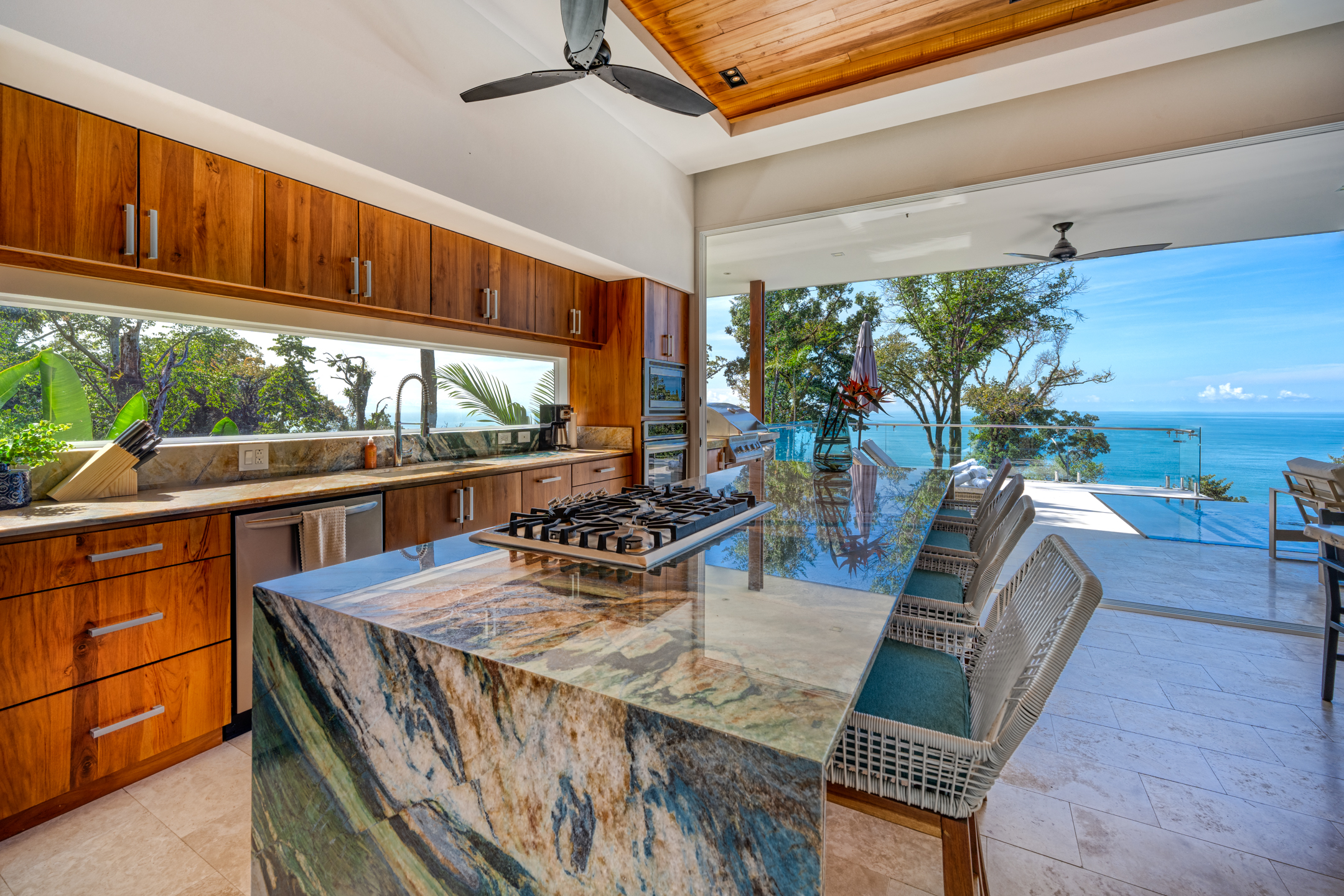 4 bed Single Family Homes For Sale in Dominical, Puntarenas - thumb 6