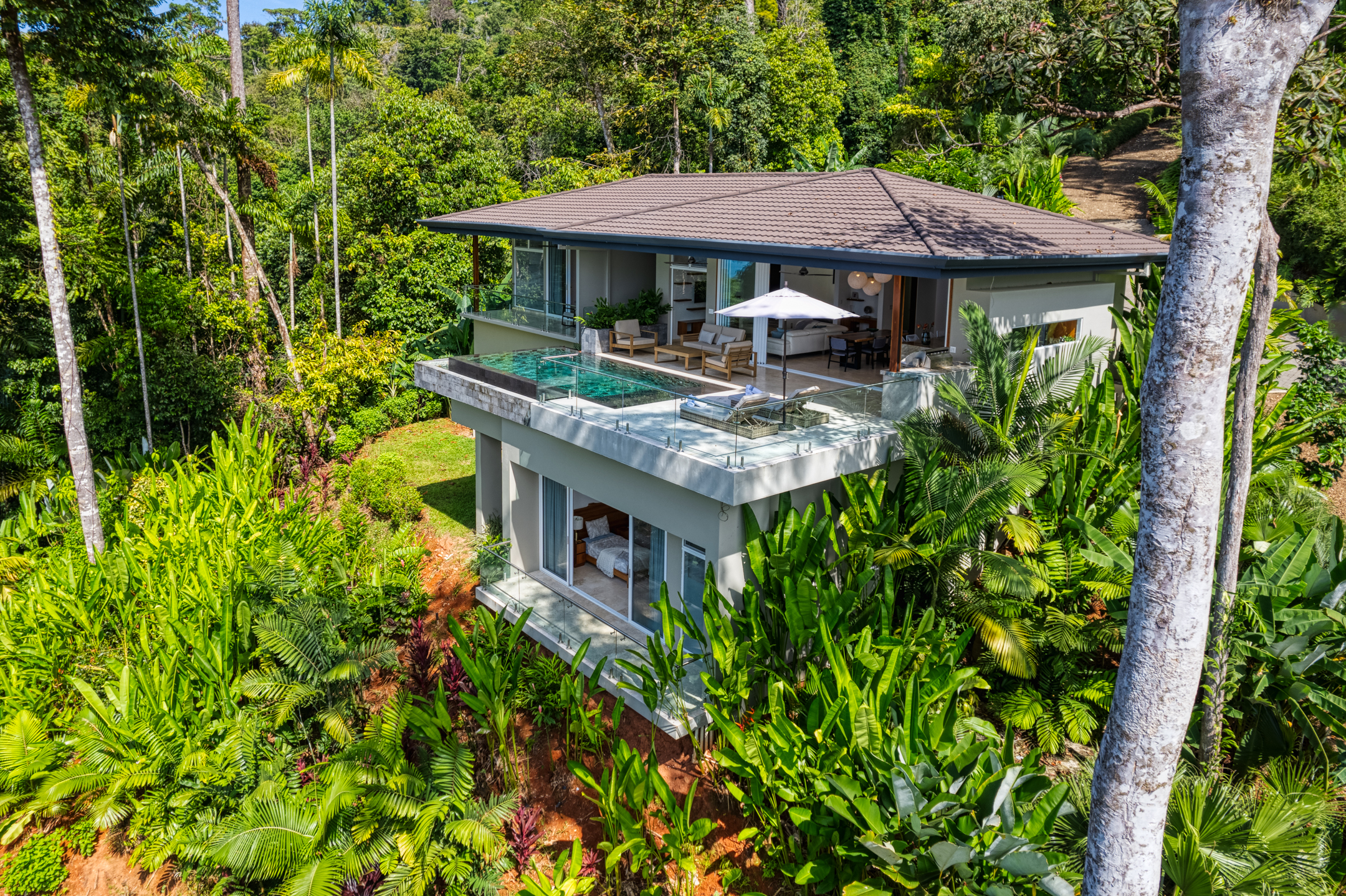 4 bed Single Family Homes For Sale in Dominical, Puntarenas - thumb 1