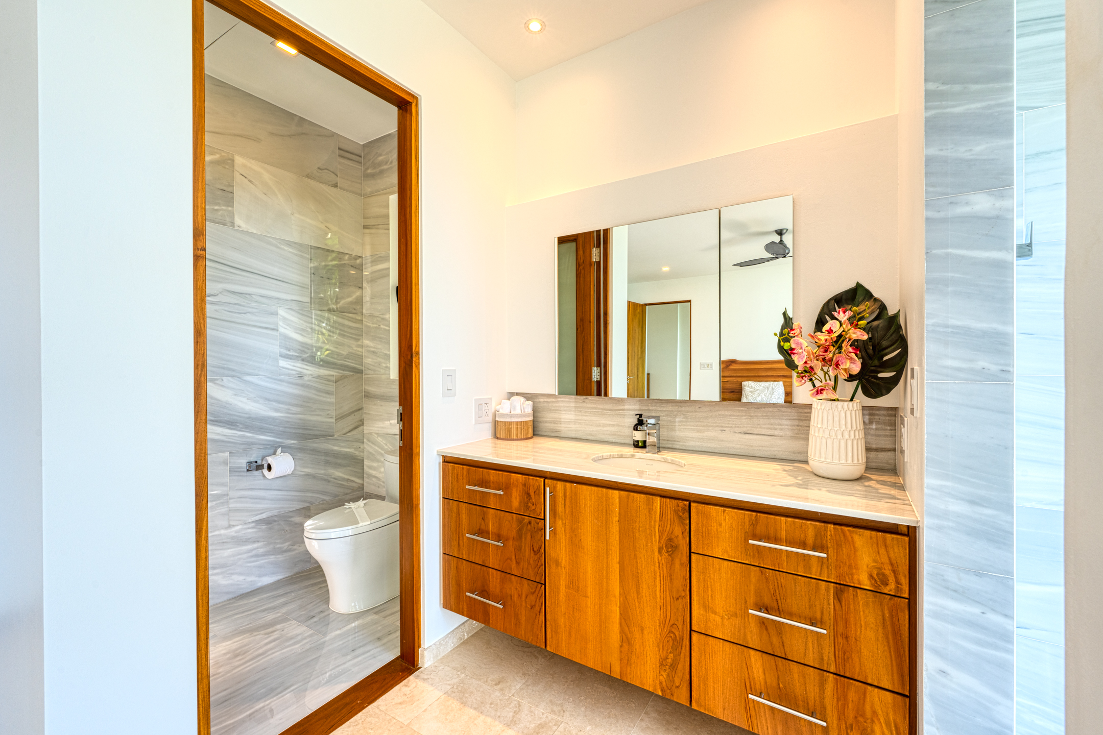 4 bed Single Family Homes For Sale in Dominical, Puntarenas - thumb 12