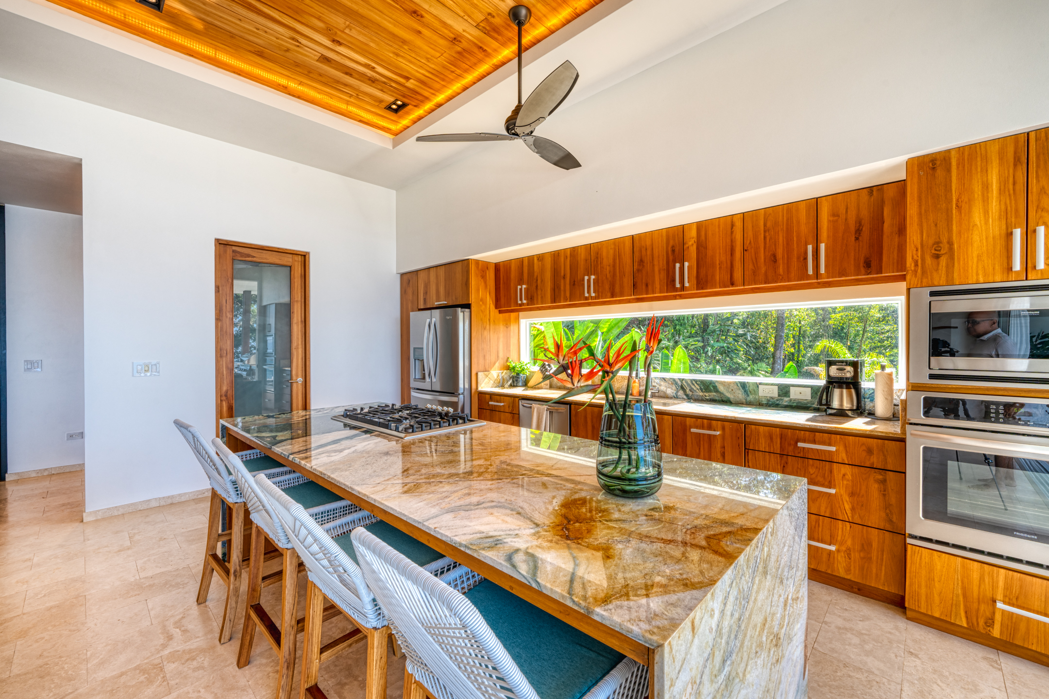 4 bed Single Family Homes For Sale in Dominical, Puntarenas - thumb 7