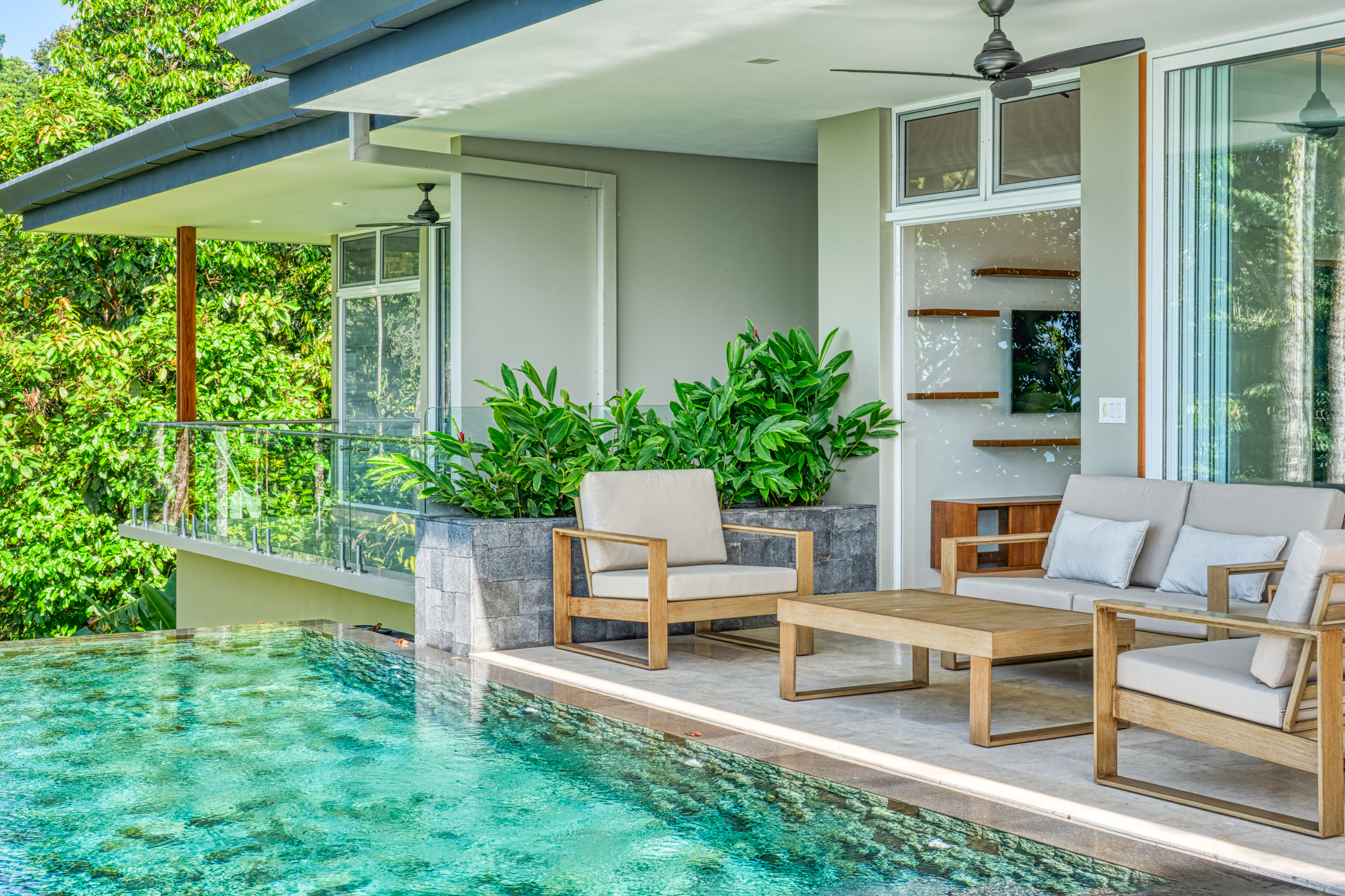 4 bed Single Family Homes For Sale in Dominical, Puntarenas - thumb 25