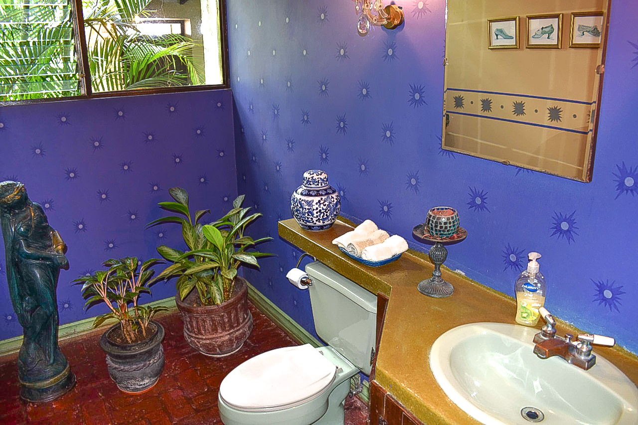 5 bed Single Family Homes For Sale in Curridabat, San Jose - thumb 17