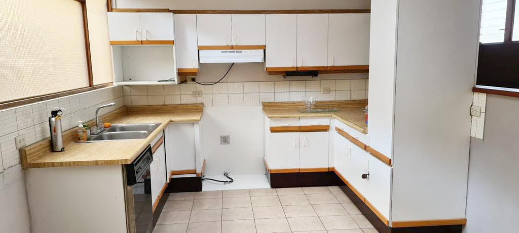 3 bed Single Family Homes For Sale in Curridabat, San Jose - thumb 2