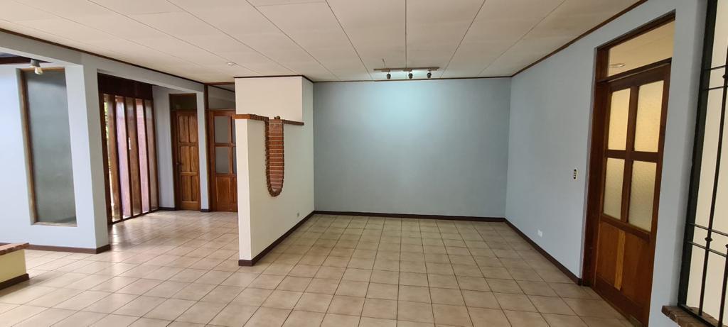 3 bed Single Family Homes For Sale in Curridabat, San Jose - thumb 4