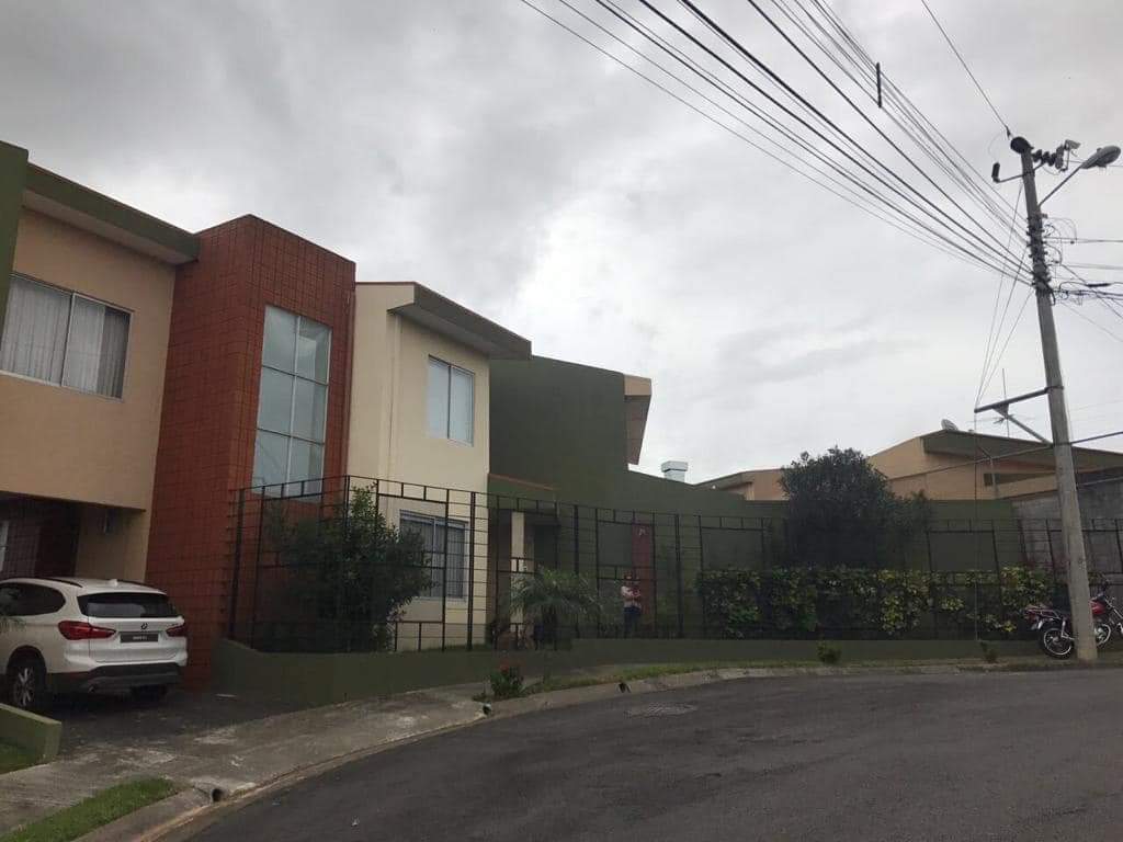 2 bed Single Family Homes For Sale in Tibas, San Jose - thumb 1