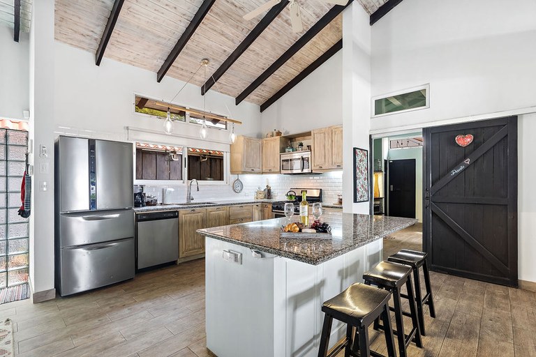 3 bed Single Family Homes For Sale in Playa Potrero, Guanacaste - thumb 3