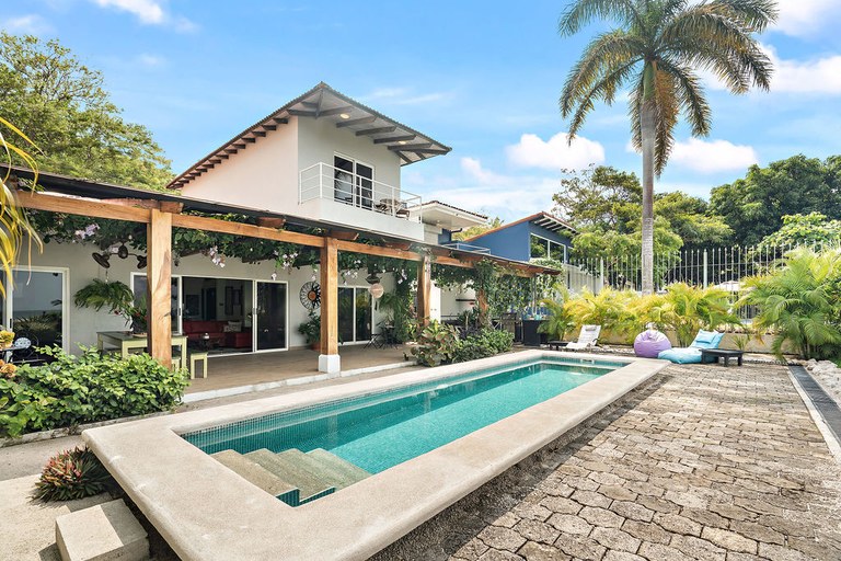 3 bed Single Family Homes For Sale in Playa Potrero, Guanacaste - thumb 1