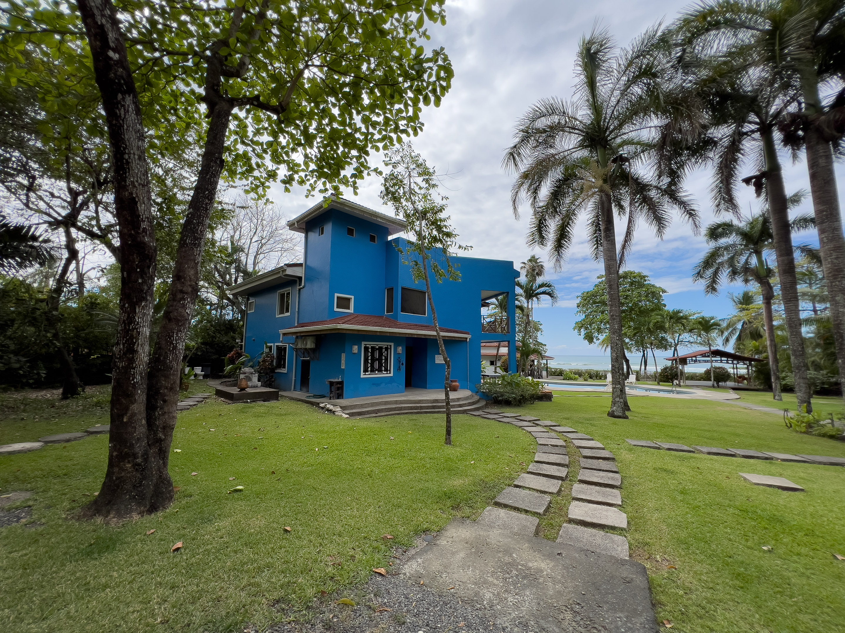 7 bed Hotel / Leisure For Sale in Santa Teresa, Puntarenas - thumb 4