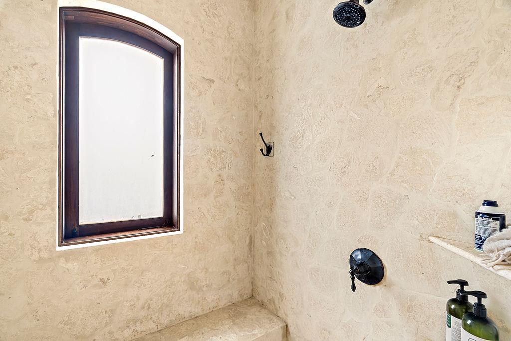 5 bed Single Family Homes For Sale in Playa Flamingo, Guanacaste - thumb 14