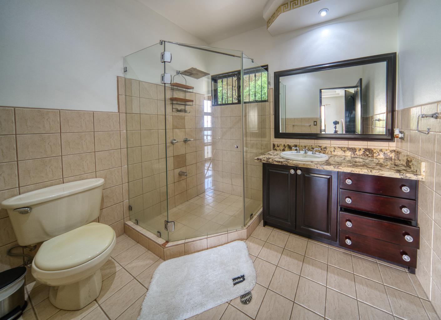 6 bed Single Family Homes For Sale in Playas Del Coco, Guanacaste - thumb 4