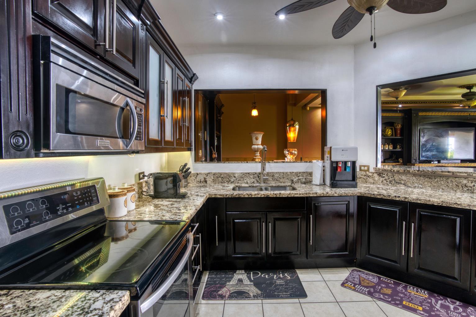 6 bed Single Family Homes For Sale in Playas Del Coco, Guanacaste - thumb 13