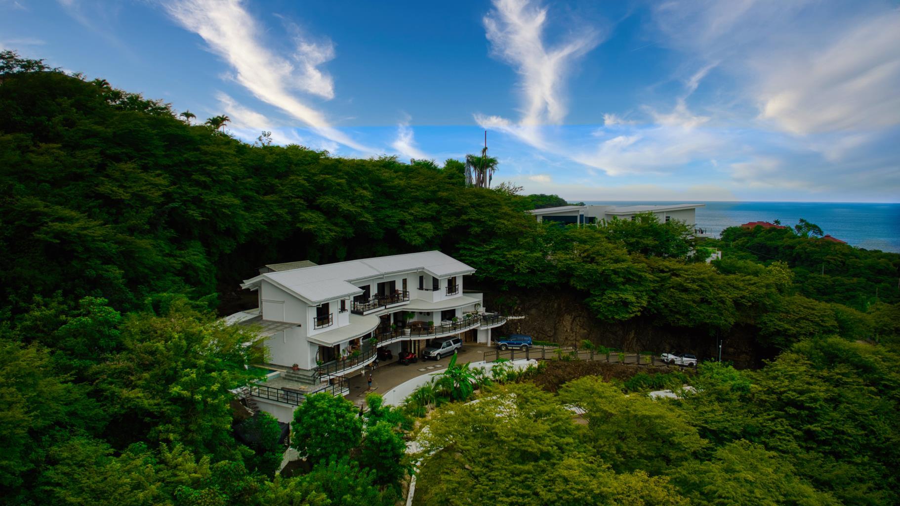 6 bed Single Family Homes For Sale in Playas Del Coco, Guanacaste - thumb 26