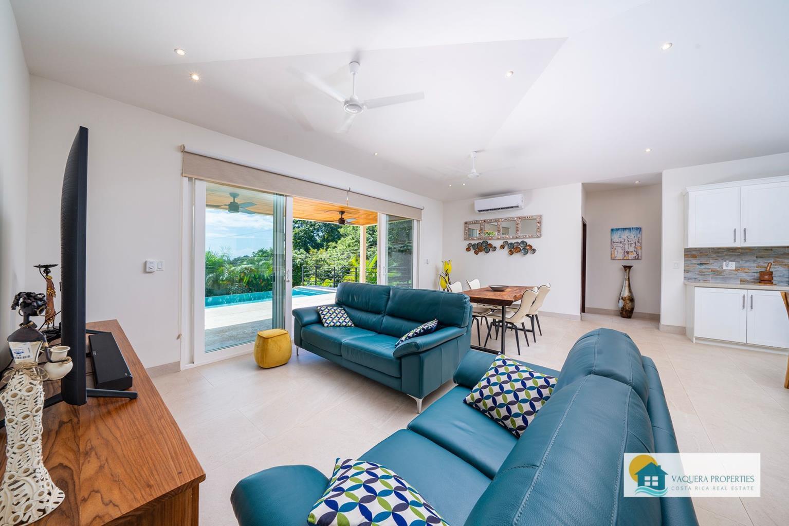 3 bed Single Family Homes For Sale in Playa Grande, Guanacaste - thumb 5