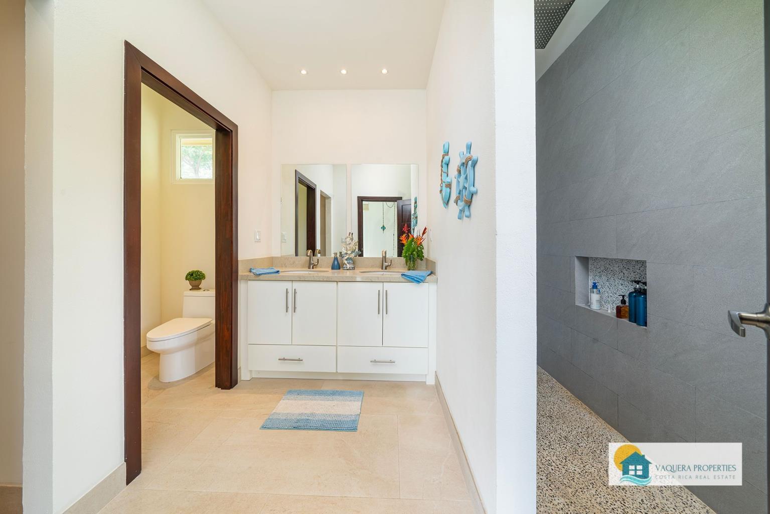 3 bed Single Family Homes For Sale in Playa Grande, Guanacaste - thumb 20