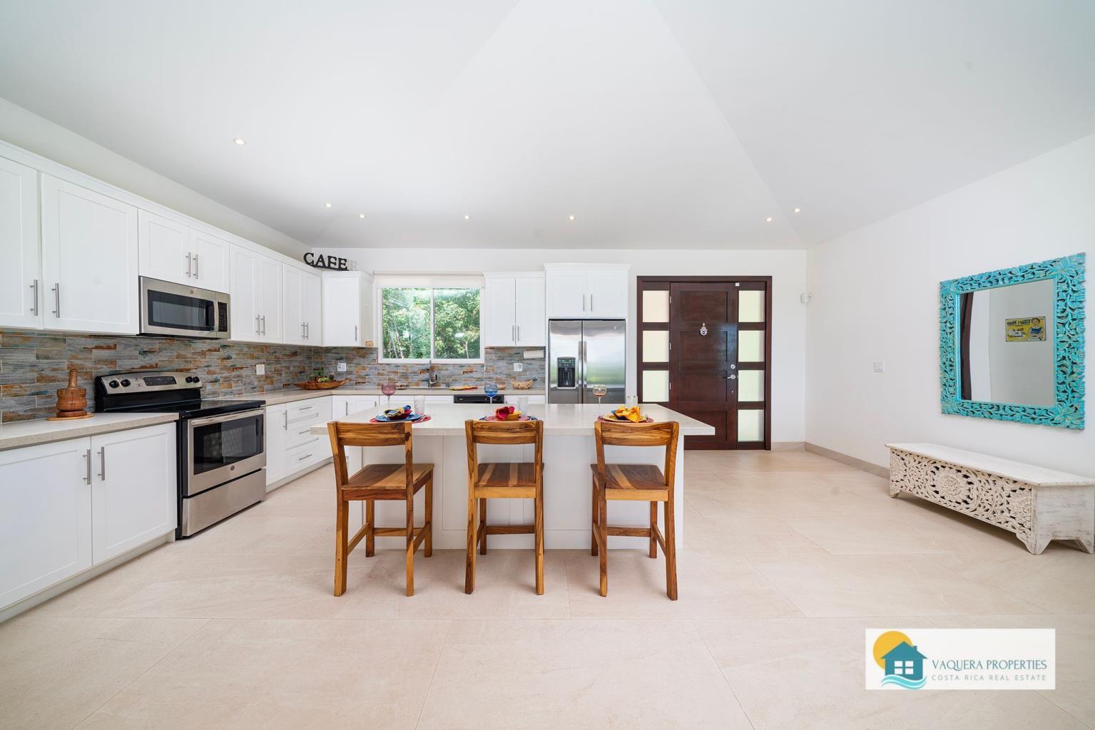 3 bed Single Family Homes For Sale in Playa Grande, Guanacaste - thumb 9